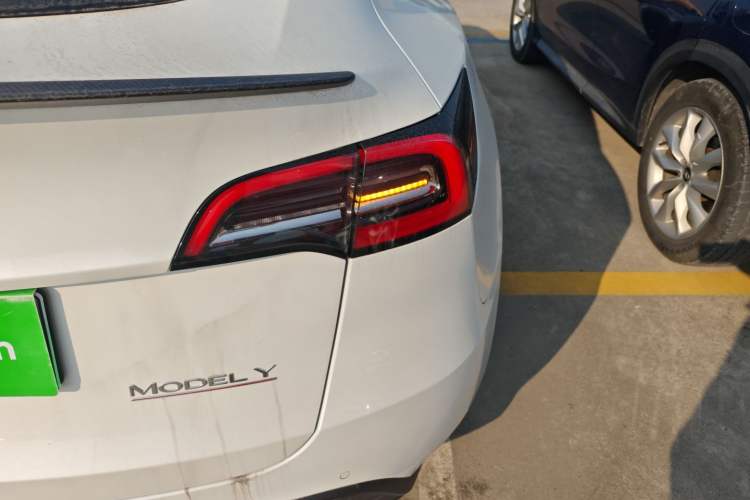 Used Tesla Model Y 2022 Performance High-Performance All-Wheel-Drive Version