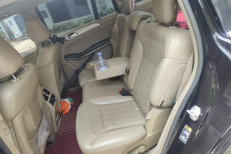 Used Mercedes-Benz GL-Class 2014 GL 400 4MATIC Dynamic Model Left Rear Seat