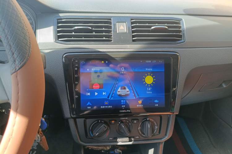 Used Volkswagen Santana 2021 1.5L Manual Fashion Edition Audio And AC Panel