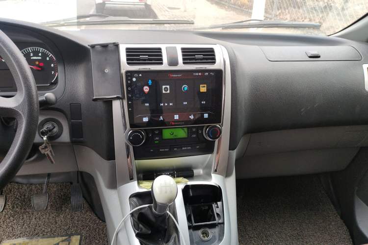 Used Foton Scenic G5 2022 2.0L Gasoline Commercial Version Open-Window 5/6-Seater 1TZS
