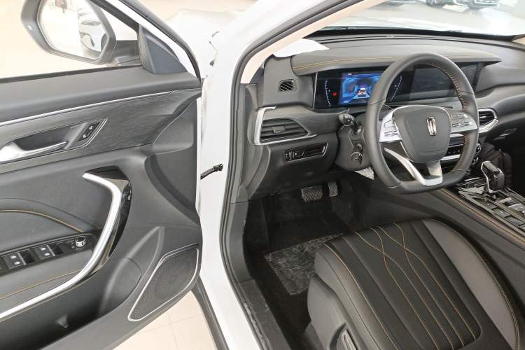 Used Bestune T77 2021 PRO 280 TID Custom Edition Interior 3