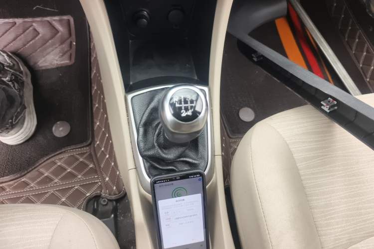 Used Hyundai Verna (older generation) 2014 1.4L Manual Smart GLS Trim