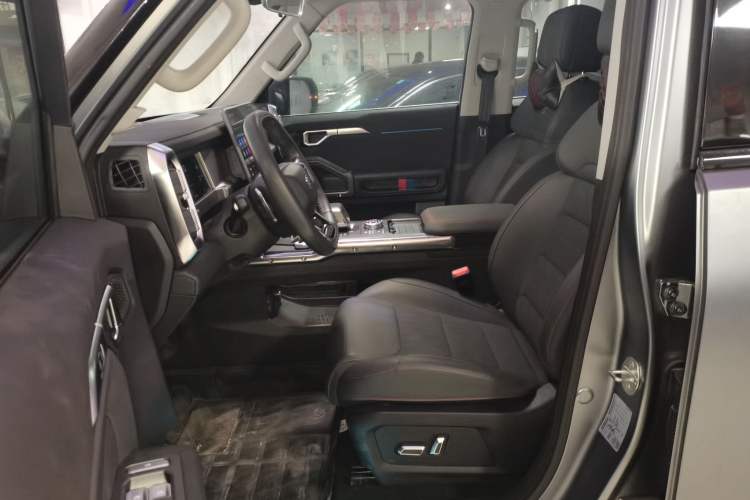 Used JETOUR Traveler 2023 2.0T All-Wheel-Drive CrossPRO