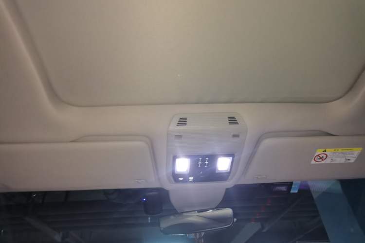 Used Volkswagen Talagon 2023 Facelift 380TSI Four-Wheel Drive Flagship Shengjing Edition 7 Seats Headliner