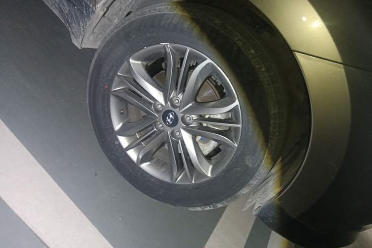 Used Hyundai ix35 2013 2.0L Automatic Two-Wheel Drive Smart GLS China V Standard Right Front Wheel Hub
