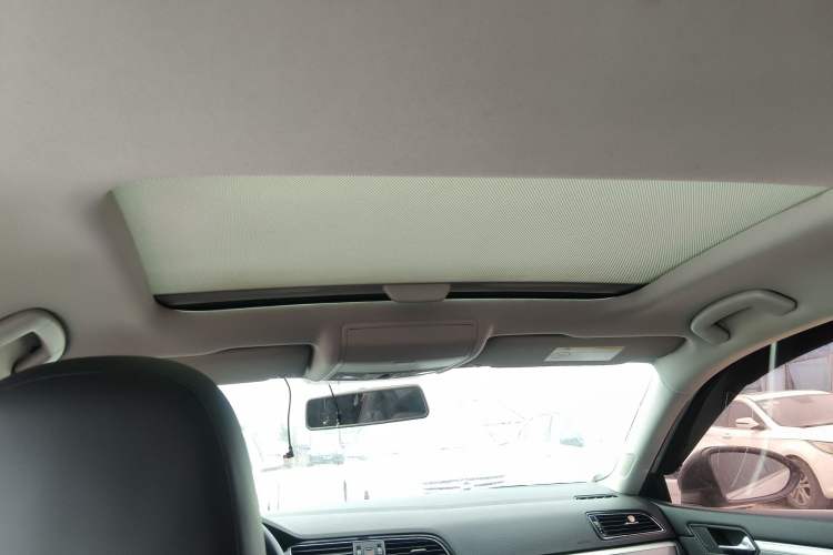 Used Volkswagen Lamando 2017 280TSI DSG Comfort Edition Headliner