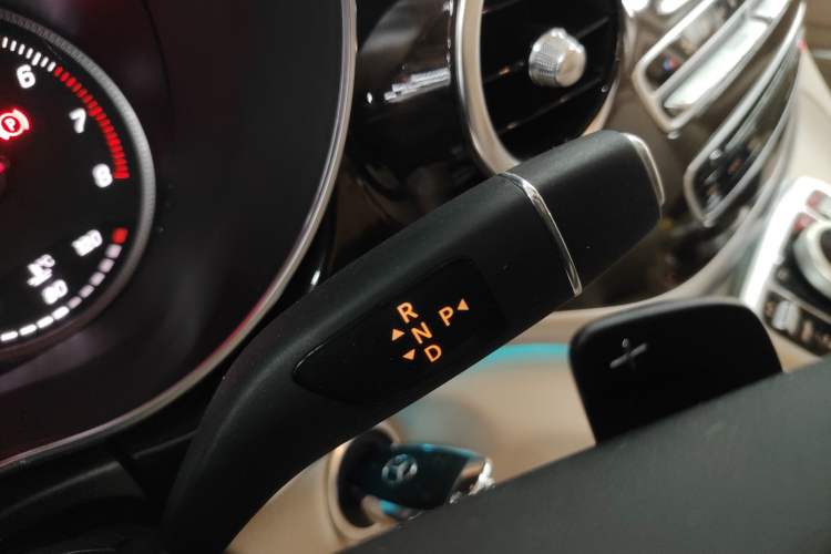 Used Mercedes-Benz V-Class 2017 V 260 Prestige Edition