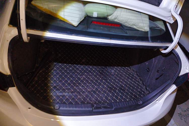 Used Mazda 3 Axela 2019 Cloud-Controlled Sedan 1.5L Automatic Luxury Model China VI Standard
