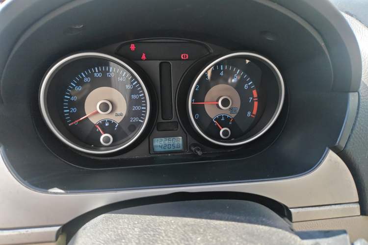 Used Buick Excelle 2011 1.6 LX-MT Instrument Cluster