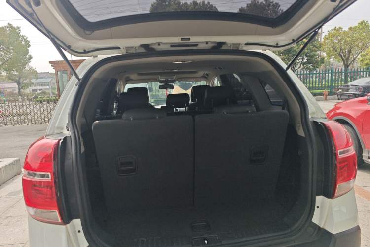 Used Chevrolet Captiva 2017 2.4L Two-Wheel Drive Luxury Edition 7 Seats
