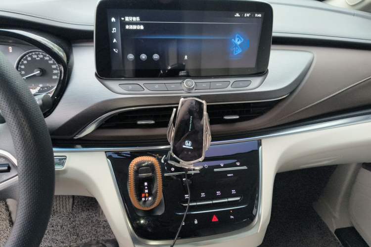 Used Buick GL8 2023 Land Executive Class Smart Enjoyment Model