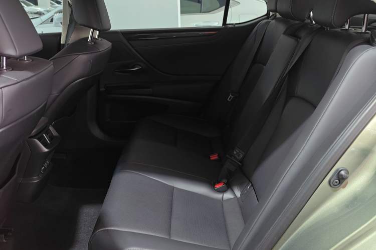 Used Lexus ES 2020 200 Excellence Edition