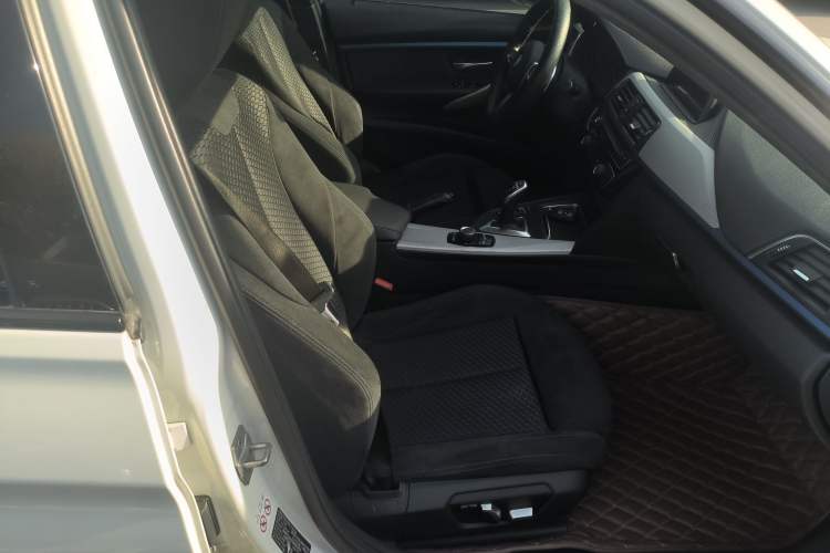 Used BMW 3 Series 2018 320i M Sport Package