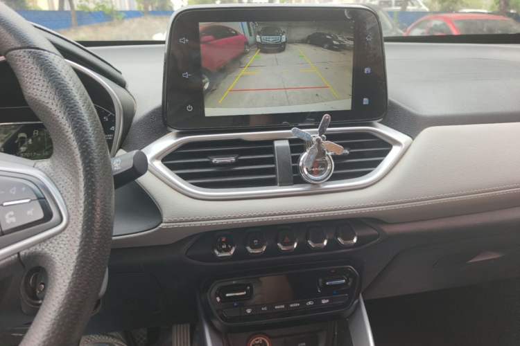 Used Baojun 510 2017 1.5L Automatic Fashion Model
