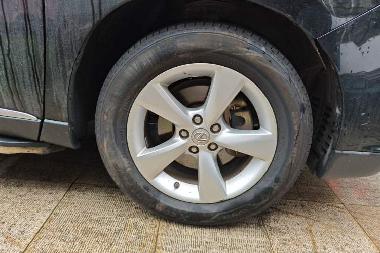 Used Lexus RX Classic 2013 270 Elite Edition Right Front Wheel Hub