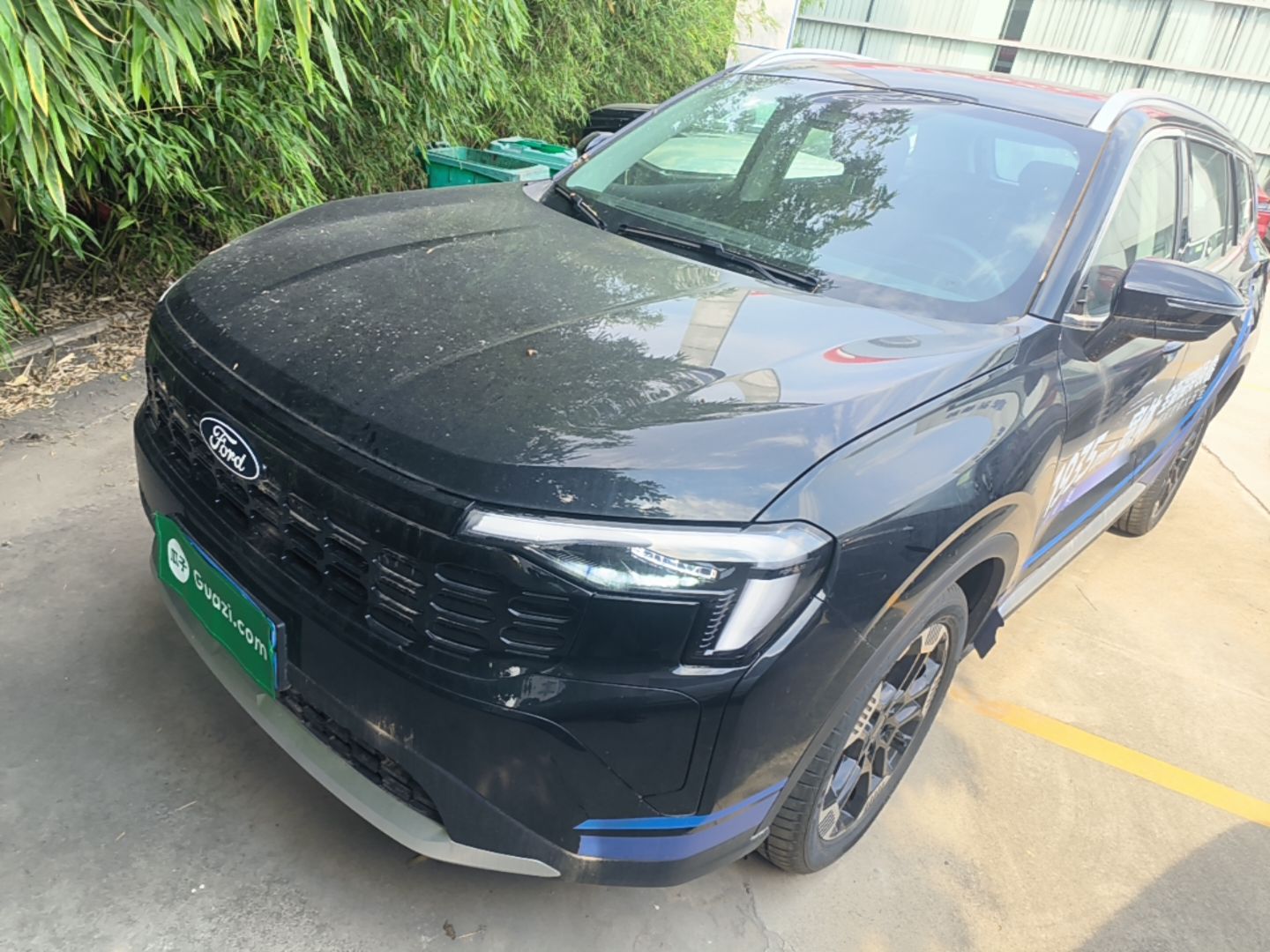 Sous le capot