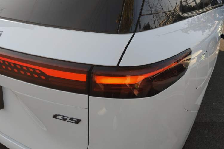 Used XPeng G9 2025 625 Long-Range Max Exterior 6