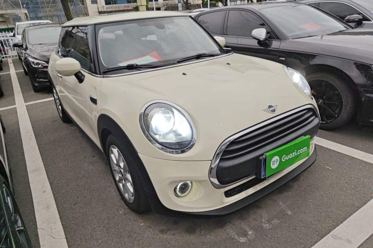 Used MINI 2019 1.5T ONE
