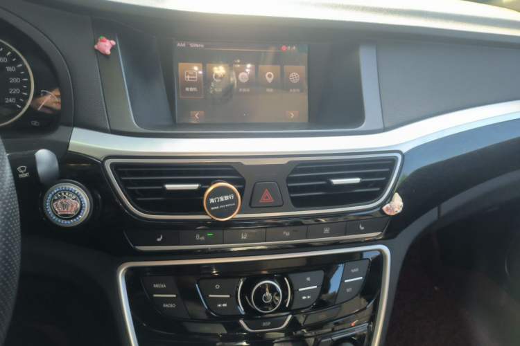Used Geely Auto Emgrand GT 2015 1.8T Flagship Model