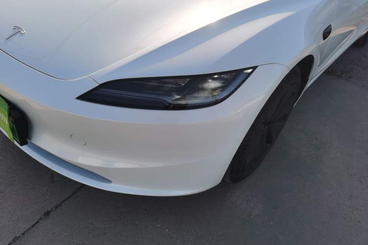 Used Tesla Model 3 2023 Long-Range All-Wheel-Drive Version