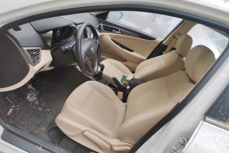 Used CHANGAN Eado 2016 1.6L Manual Fashion Edition
