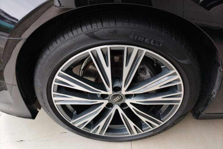 Used Audi A6L 2023 40 TFSI Luxury Dynamic Model
