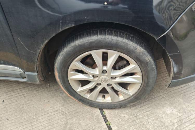 Used Baojun 730 2014 1.5L manual Comfort ESP version 7 seats
