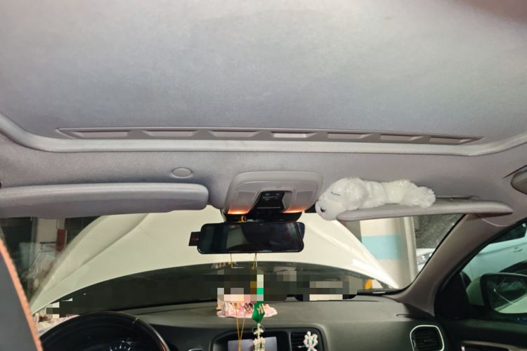 Used Volvo V60 2014 Restyled T5 Zhiya Edition
