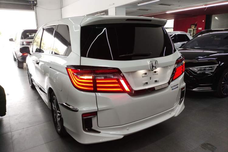 Used Honda Elysion 2019 2.0L Hybrid Luxury Edition