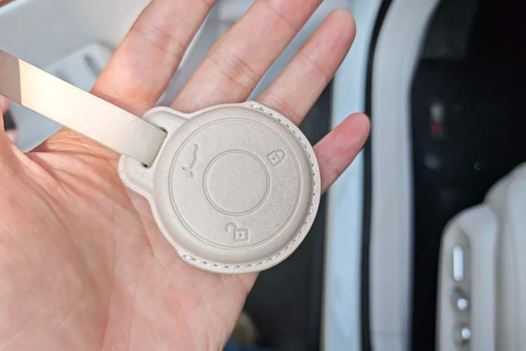 Used NETA L 2024 Extended-Range 310 Flash-Charge Red Edition
