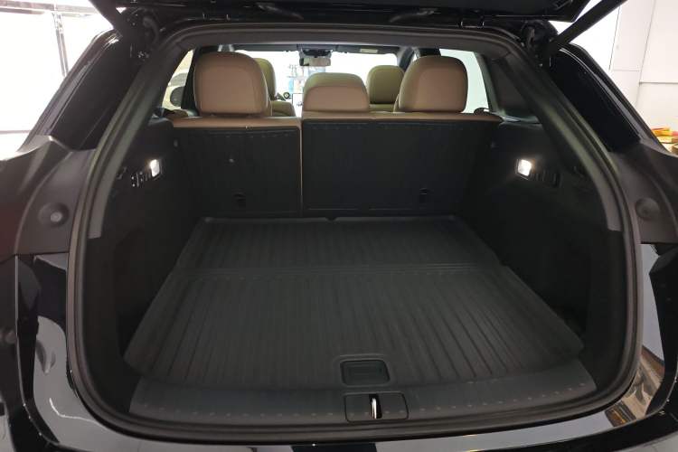 Used Li Auto Li Auto i6 2025 Model Two-Wheel-Drive Standard Type