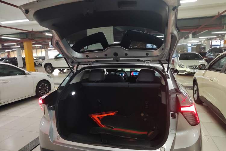 Used MG 4 EV 2022 425 km Luxury Edition