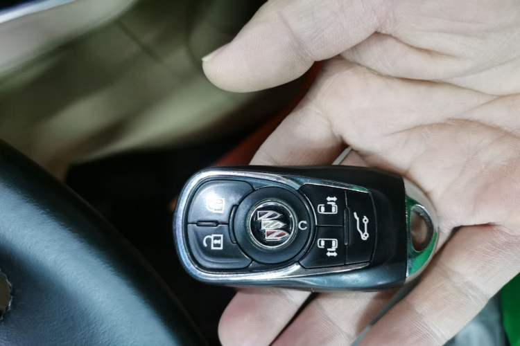 Used Buick GL8 2021 ES Land Cruiser 653T Flagship Model
