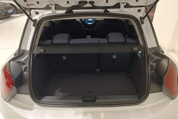 Used MINI Electric MINI COOPER 2025 456km COOPER E Classic Style
