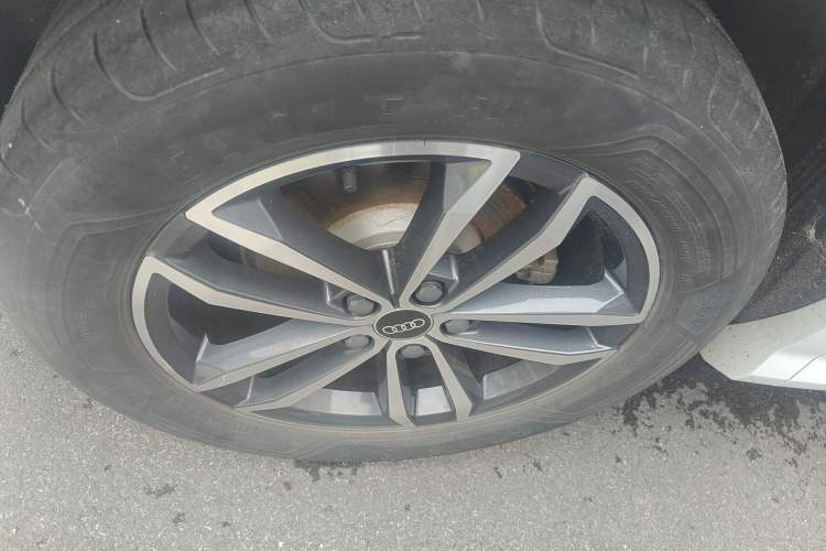 Used Audi Q3 2022 35 TFSI Progressive Dynamic Edition
