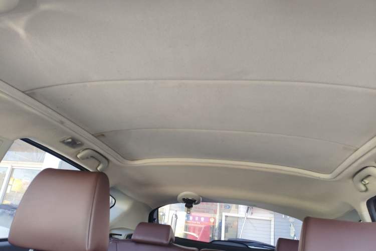 Used Nissan Qashqai 2015 2.0 XV Cool CVT 2WD Headliner