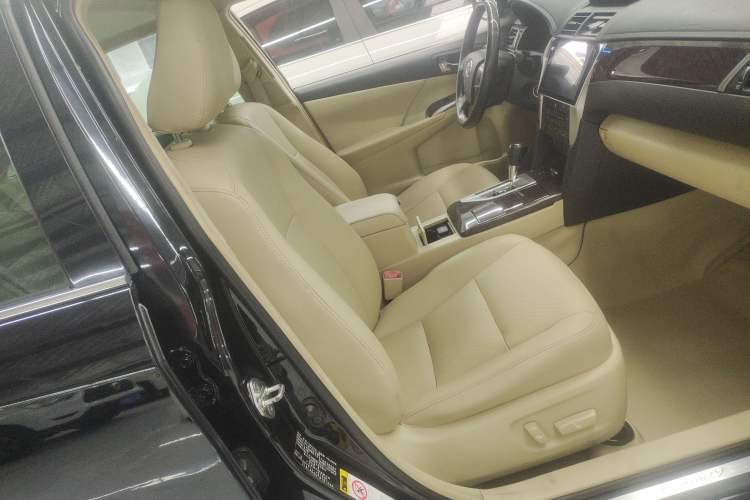 Used Toyota Camry 2015 2.0G Premier Edition