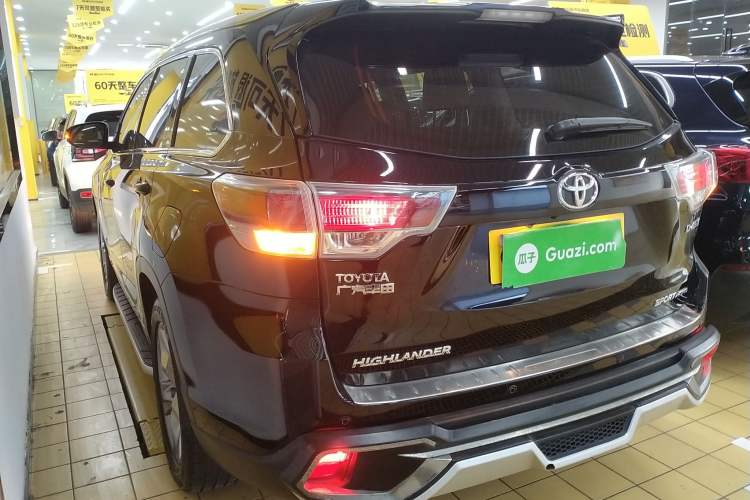 Used Toyota Highlander 2017 2.0T Four-Wheel Drive Luxury Edition 7 Seats