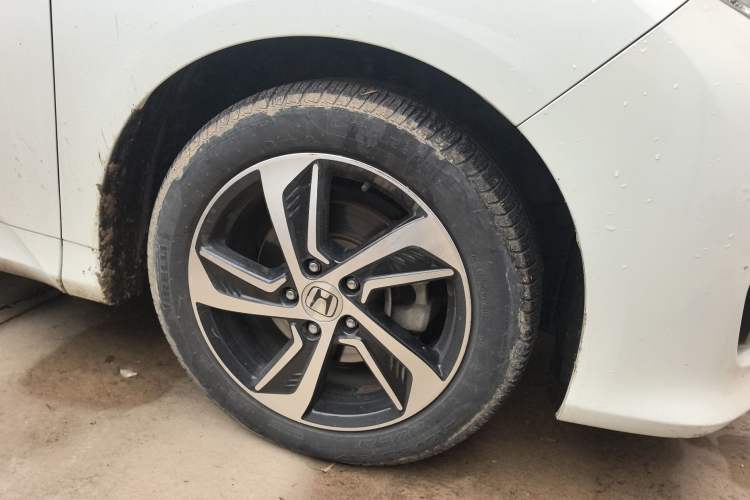 Used Honda Odyssey 2015 Revised Version 2.4L Supreme Edition
