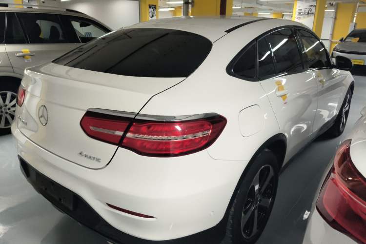 Used Mercedes-Benz GLC Coupe 2017 GLC 200 4MATIC Coupe SUV
