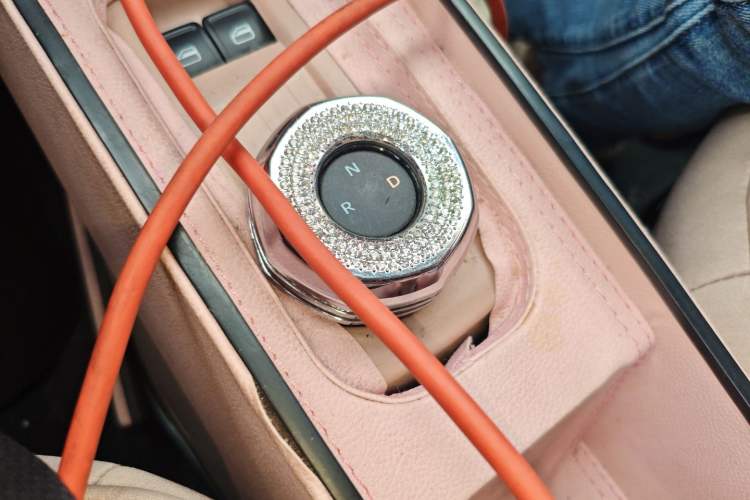 Used Geely Galaxy Panda 2023 Panda Mini 200km Endurance Bear
