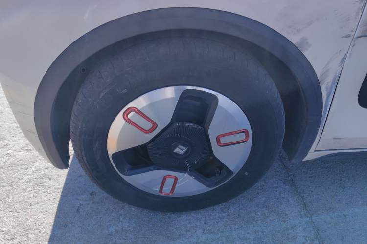 Used Baojun KiWi EV 2021 Artist Model Lithium Iron Phosphate