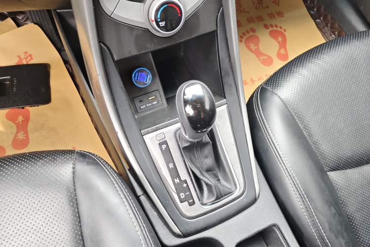 Used Hyundai Elantra (5th Generation / Langdong) 2016 1.6L Automatic Smart Version
