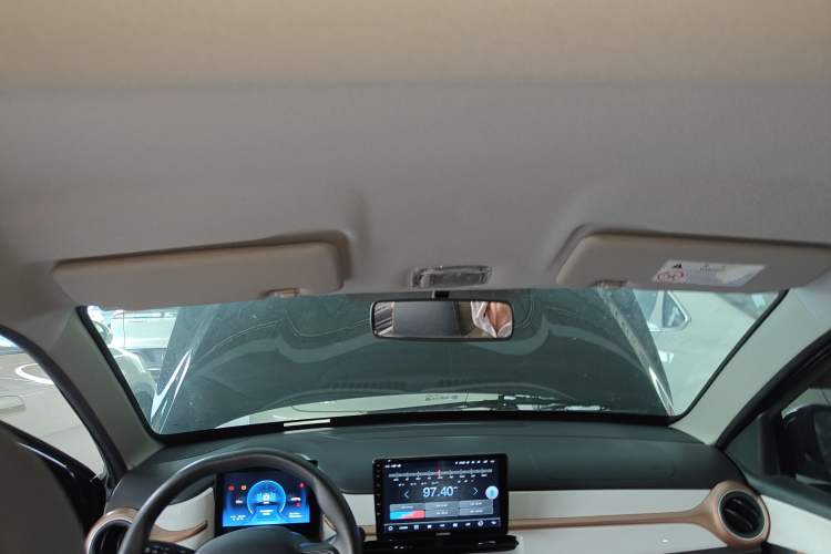 Used Dongfeng NAMMI BOX 2022 Revised Light Wind Edition 201 km Standard Version
