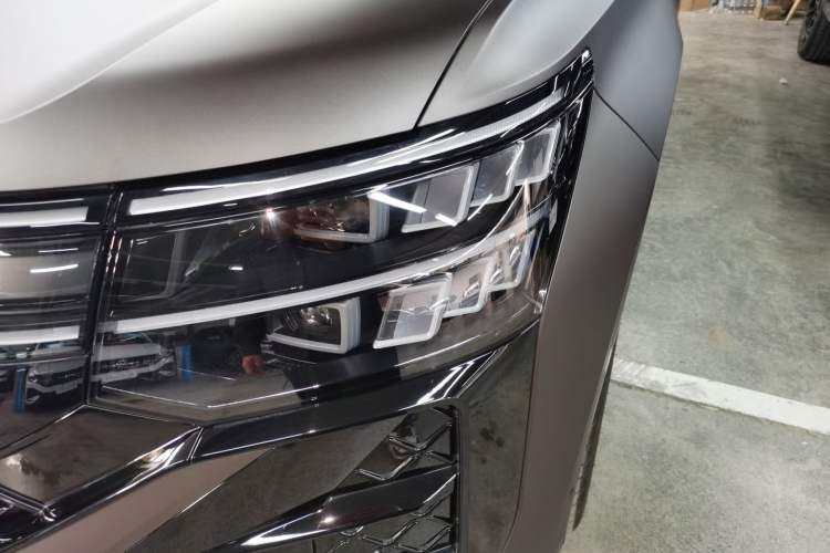 Used Volkswagen Teramont 2025 Tiguan Pro 450TSI Four-Wheel Drive Summit Edition
