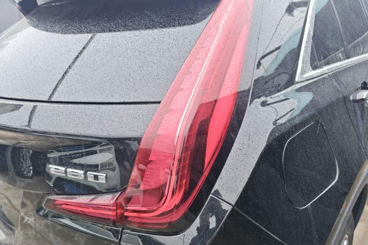 Used Cadillac XT4 2018 28T Two-Wheel Drive Leading Version
