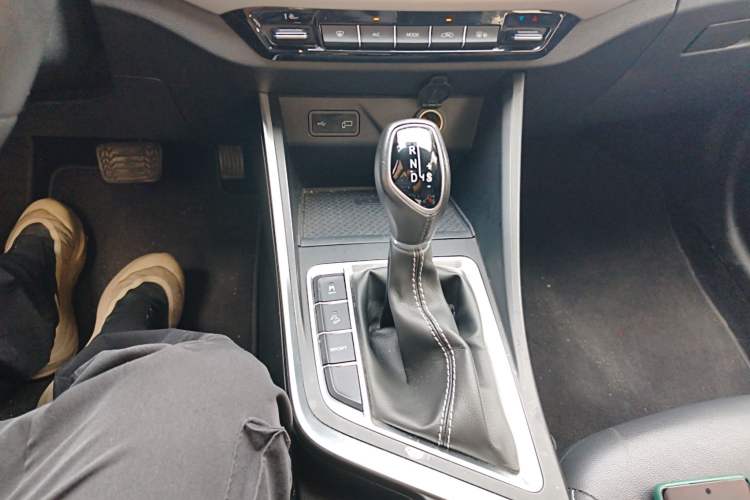 Used Geely Auto Vision X3 2019 Upgraded Model 1.5L CVT Elite Version