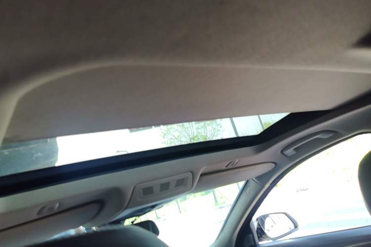 Used BMW 5 Series 2014 525Li Luxury Design Package