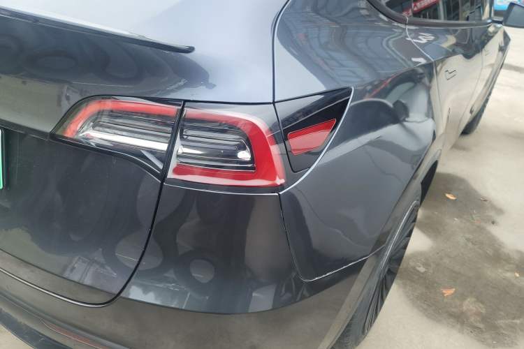 Used Tesla Model Y 2022 Rear-Wheel-Drive Version Right Rear Taillight