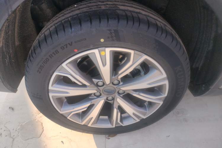 Used Geely Auto Jiajie 2023 Geely Jiaji L 1.5TD DCT Luxury Model